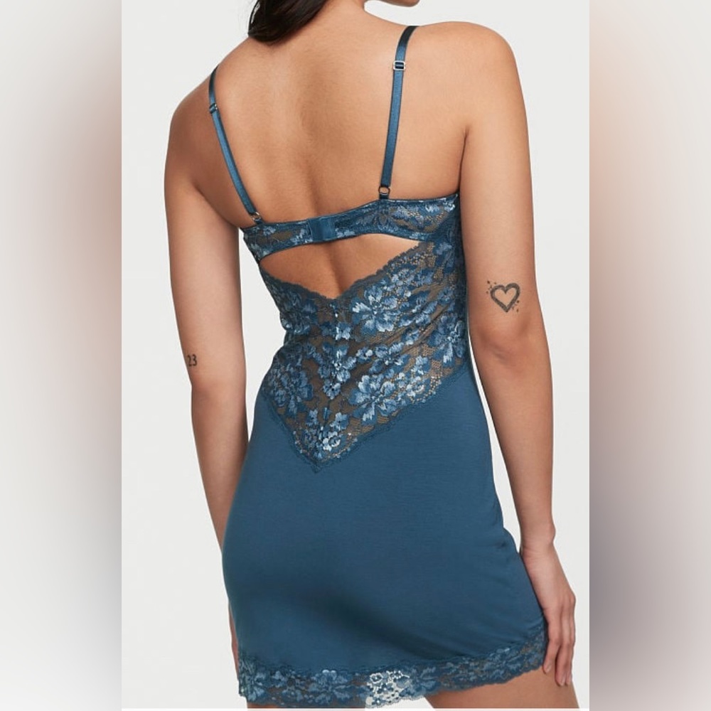 Beautiful rhinestone strap chemise sz L - Picture 12 of 13